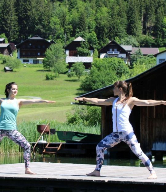 Dynamisches Yoga und Wandern im Nationalpark